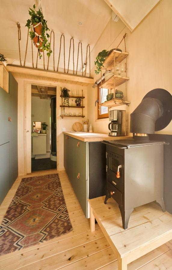 Tiny House Эребру Экстерьер фото